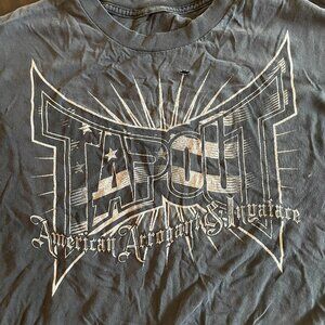 Distressed Tapout American Arrogant  T-Shirt XL